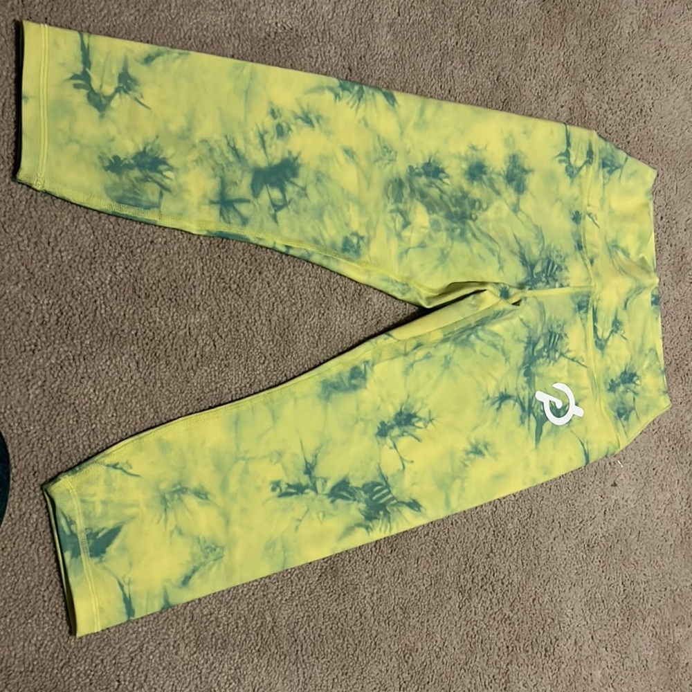 Peloton capris